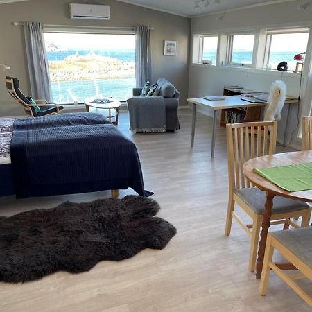 Frugga Feriehus Og Leilighet Straumsjoen Экстерьер фото