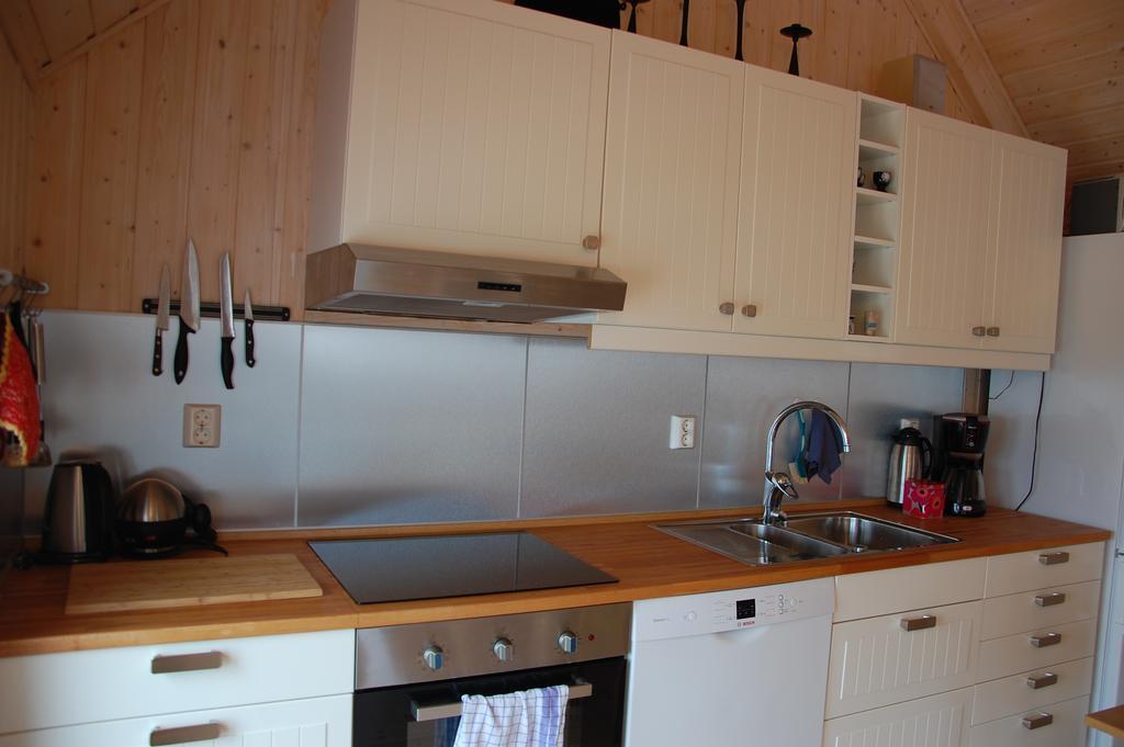 Frugga Feriehus Og Leilighet Straumsjoen Экстерьер фото